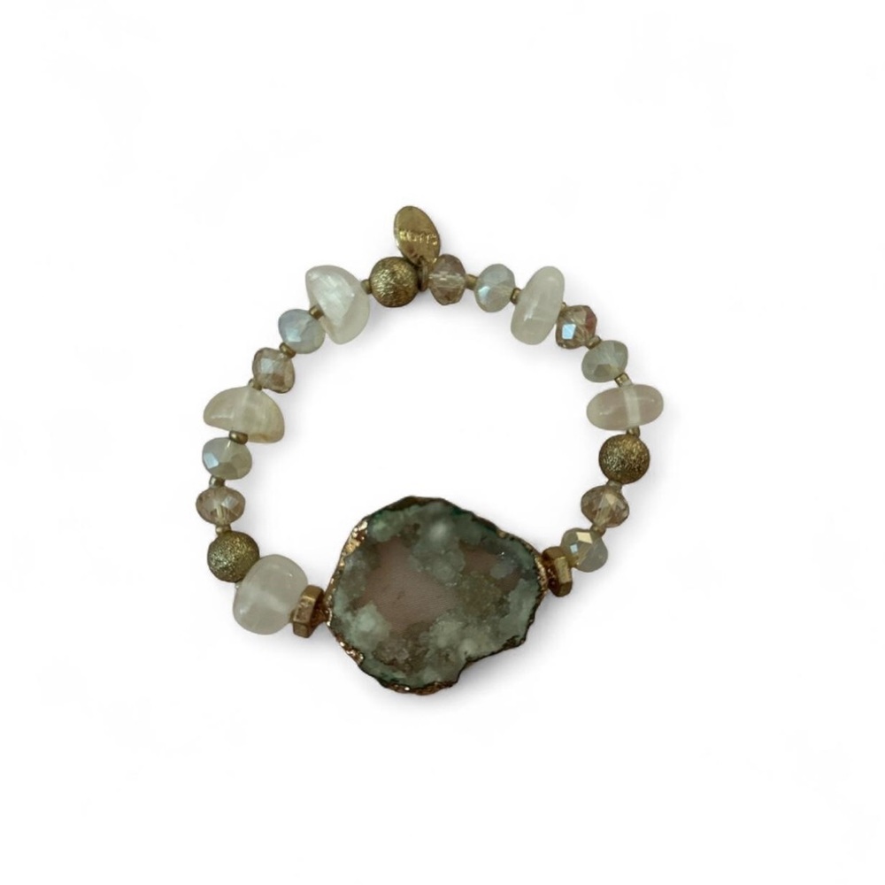 Elegant Stone Bracelet with Gold Accents